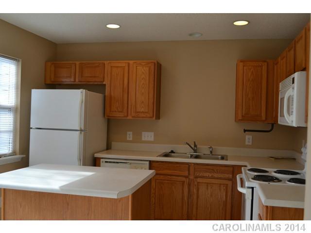 115 Rhett Court Fort Mill, SC 29715 - Photo 4 of 10 Gallery Image 4