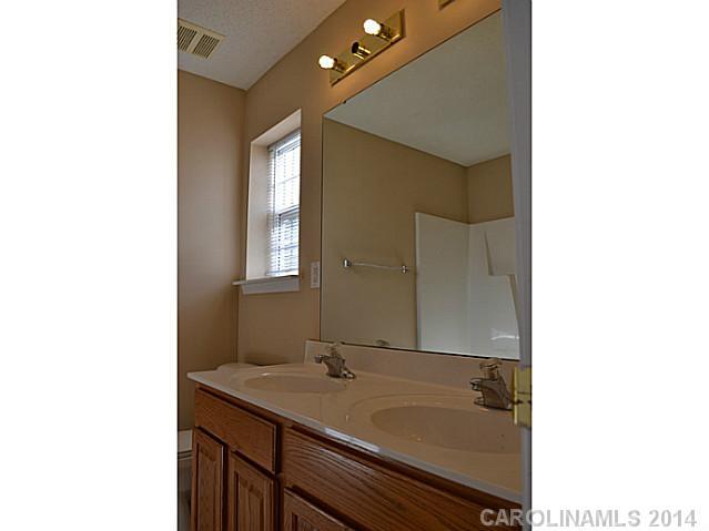115 Rhett Court Fort Mill, SC 29715 - Photo 6 of 10 Gallery Image 6
