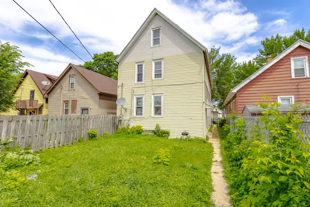 $134,900 | 4047 North 19th Street, Unit 4049, Milwaukee, WI 53209