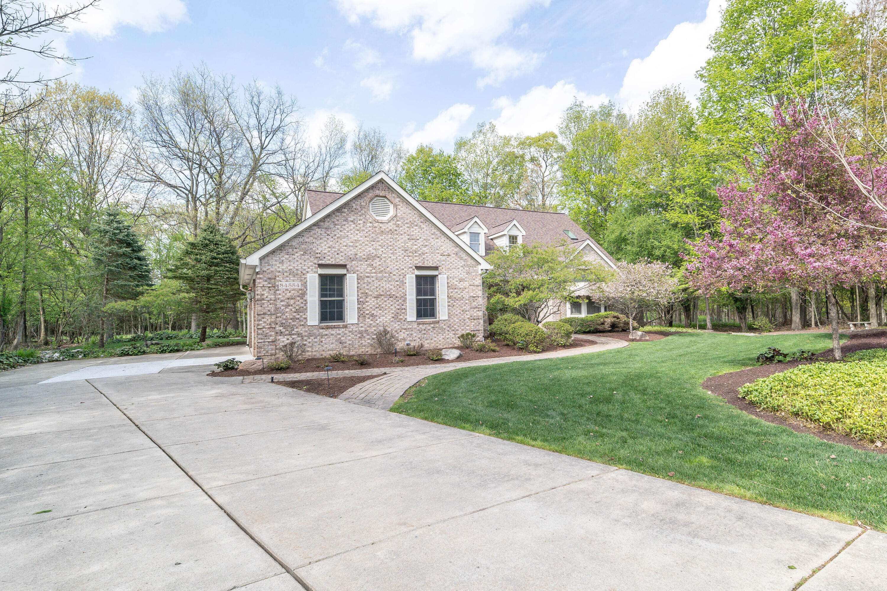 34554 Quaker Valley Road Farmington Hills, MI 48331 - Photo 44 of 56 001_4