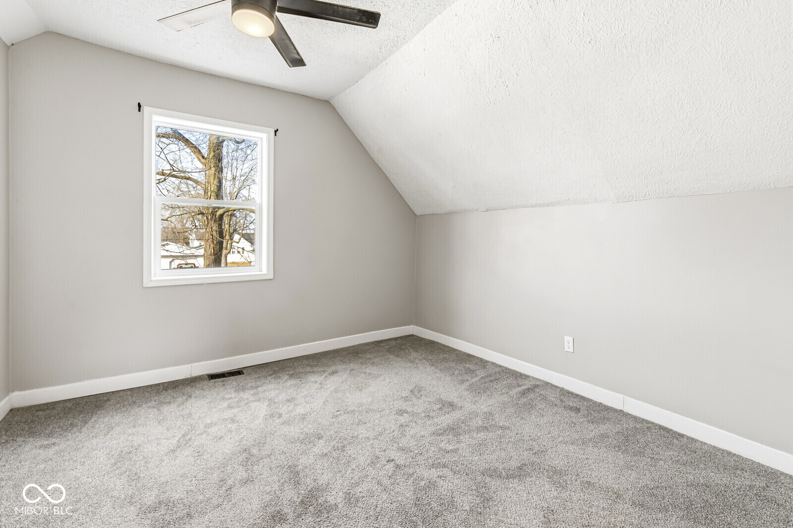 418 North 14th Street Elwood, IN 46036 - Photo 12 of 21