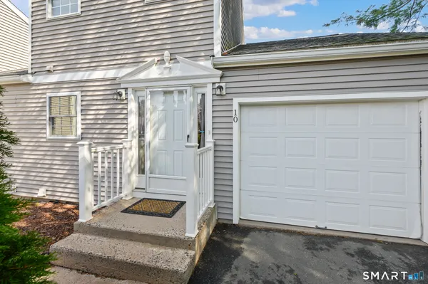 $250,000 | 10 Linden Court, Unit 10, Bloomfield, CT 06002