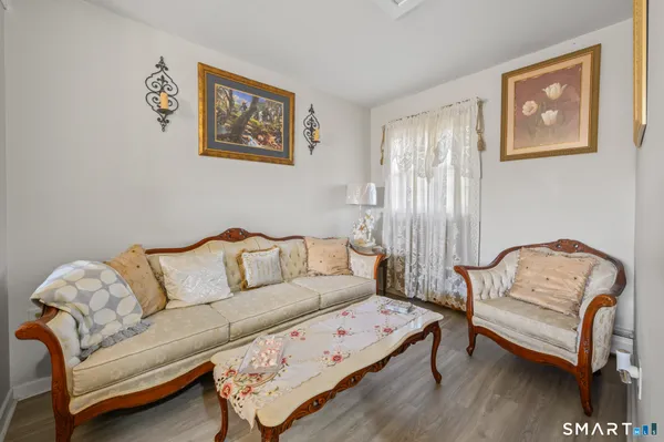 $250,000 | 10 Linden Court, Unit 10, Bloomfield, CT 06002
