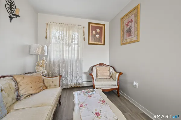 $250,000 | 10 Linden Court, Unit 10, Bloomfield, CT 06002