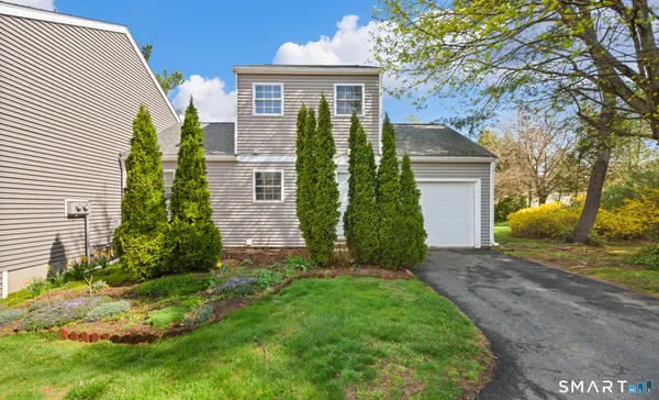 $250,000 | 10 Linden Court, Unit 10, Bloomfield, CT 06002