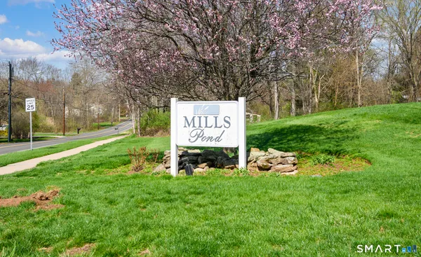 $250,000 | 10 Linden Court, Unit 10, Bloomfield, CT 06002
