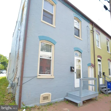 $1,550 | 482 West South Street, Frederick, MD 21701