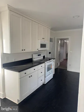 $3,200 | 12 Wirt Street Northwest, Leesburg, VA 20176