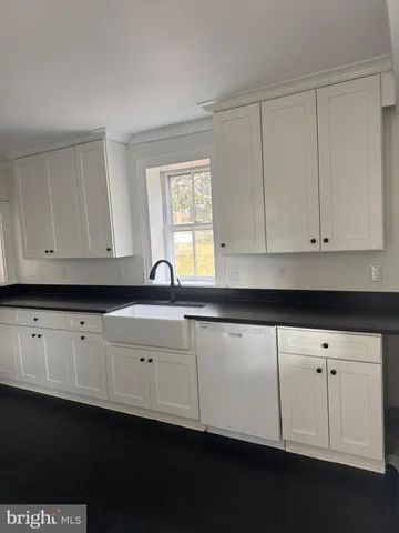 $3,200 | 12 Wirt Street Northwest, Leesburg, VA 20176