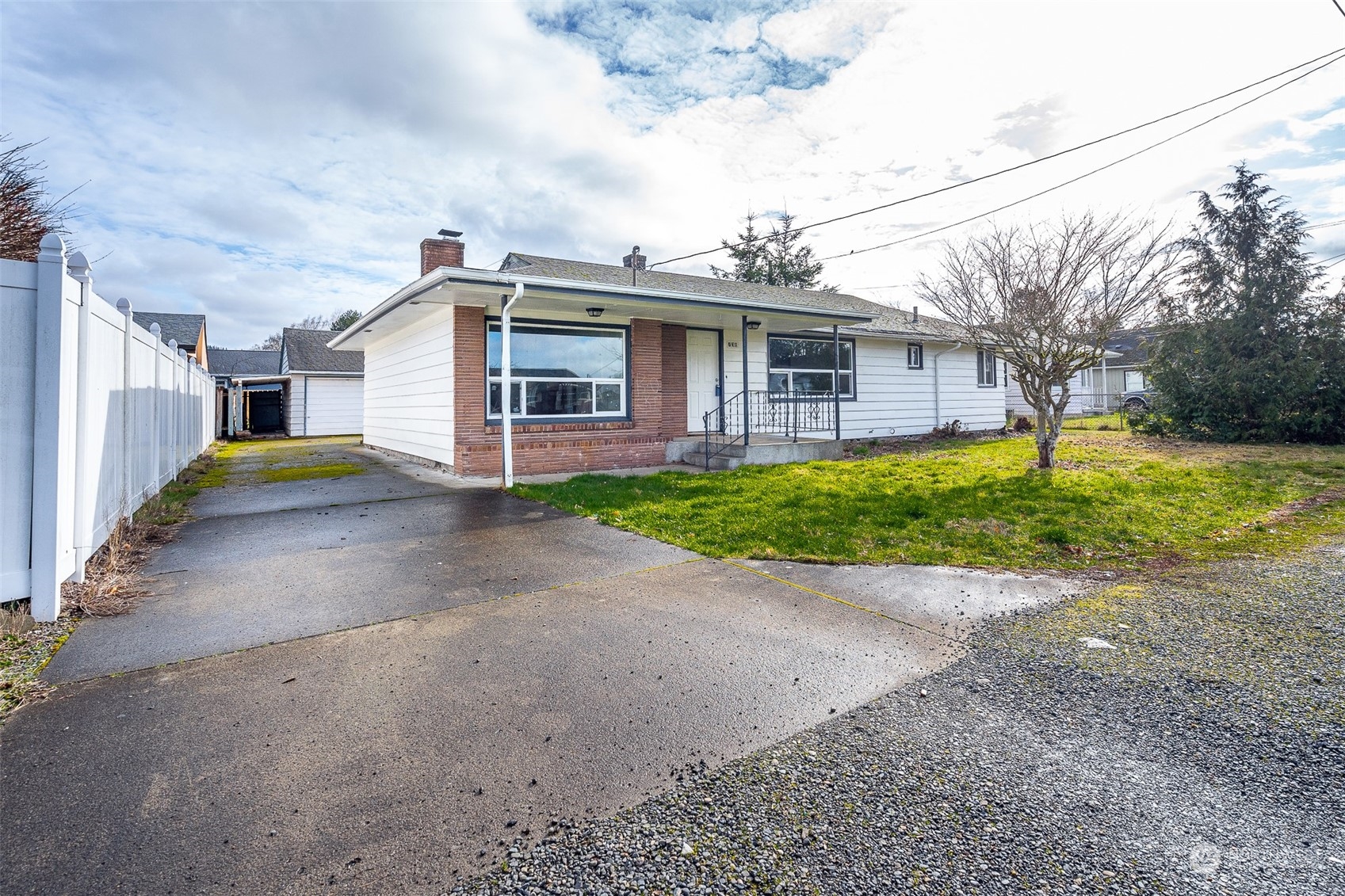 738 Southwest 19th Street Chehalis, WA 98532 - Photo 3 of 40 a view of a house with a yard