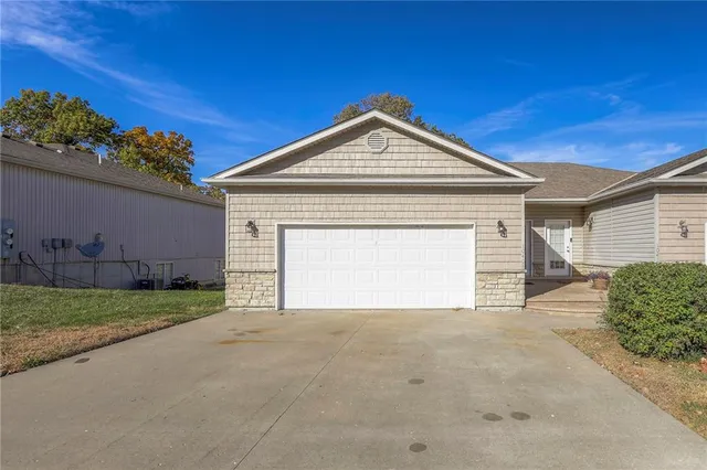 $259,140 | 10408 East 45th Terrace, Kansas City, MO 64133