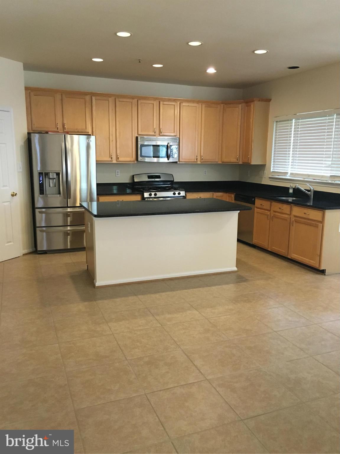12104 Snowden Woods Road Laurel, MD 20708 - Photo 6 of 15 Kitchen