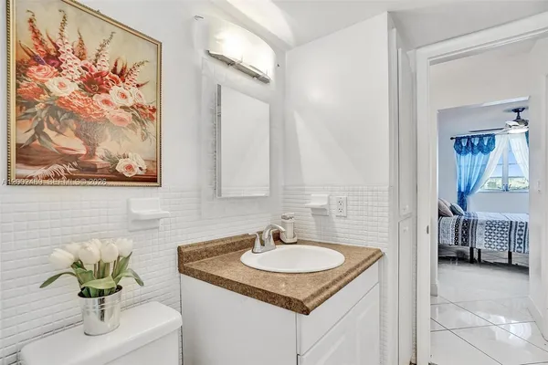 $1,650 | 2999 Point E Drive, Unit C511, Aventura, FL 33160