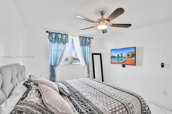 $1,650 | 2999 Point E Drive, Unit C511, Aventura, FL 33160