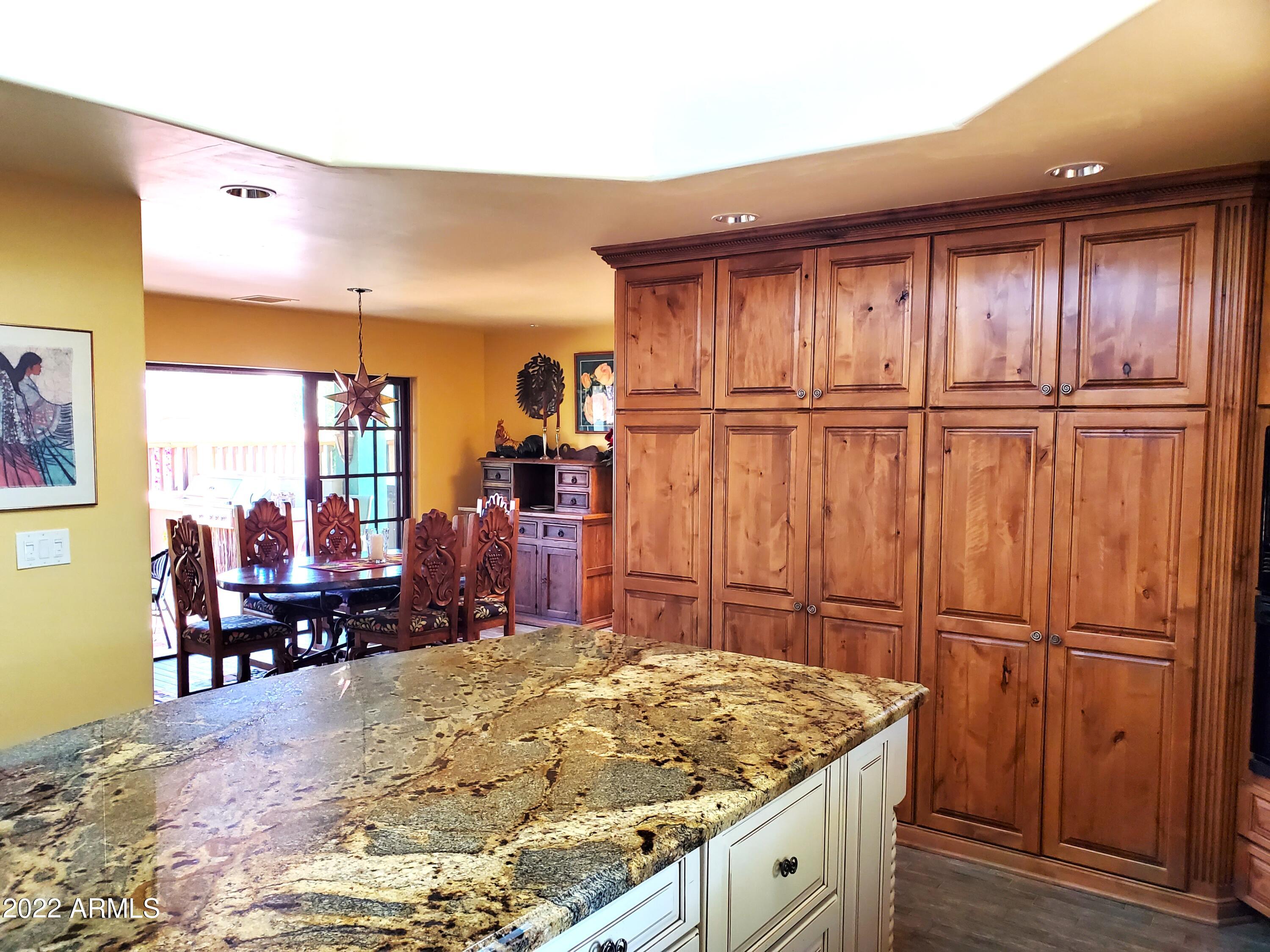 26223 North Bravo Lane Rio Verde, AZ 85263 - Photo 6 of 9 Custom Cabinets