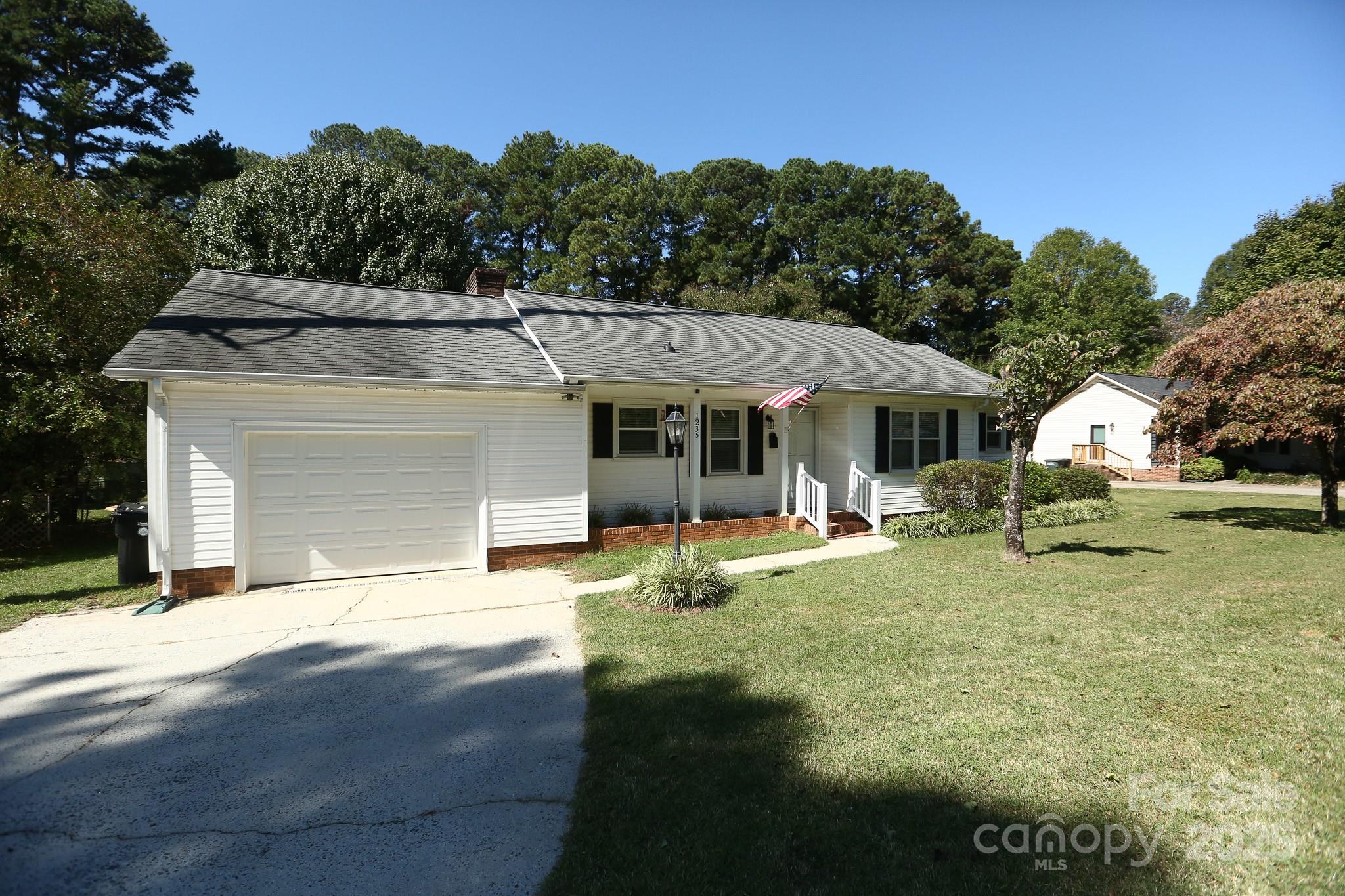 1235 Winecoff School Road Concord, NC 28027 - Photo 2 of 20