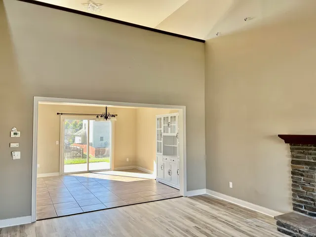 $2,300 | 8611 Springberry Drive, Fort Wayne, IN 46818