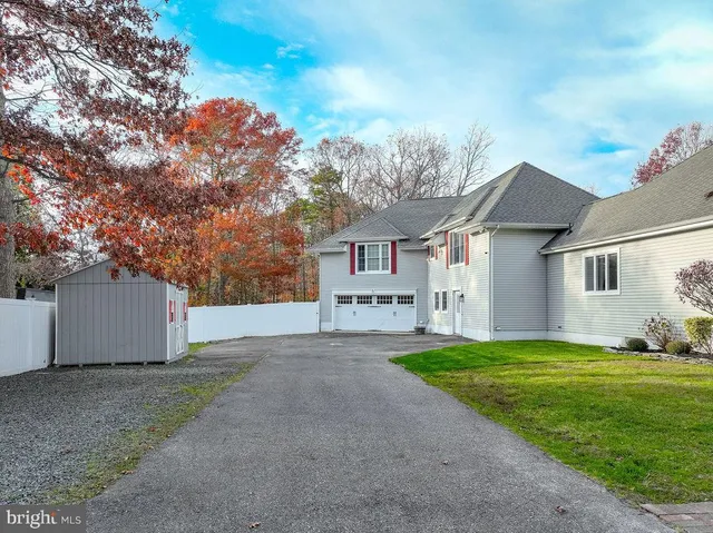 $1,350,000 | 5 Popper Street, Manahawkin, NJ 08050