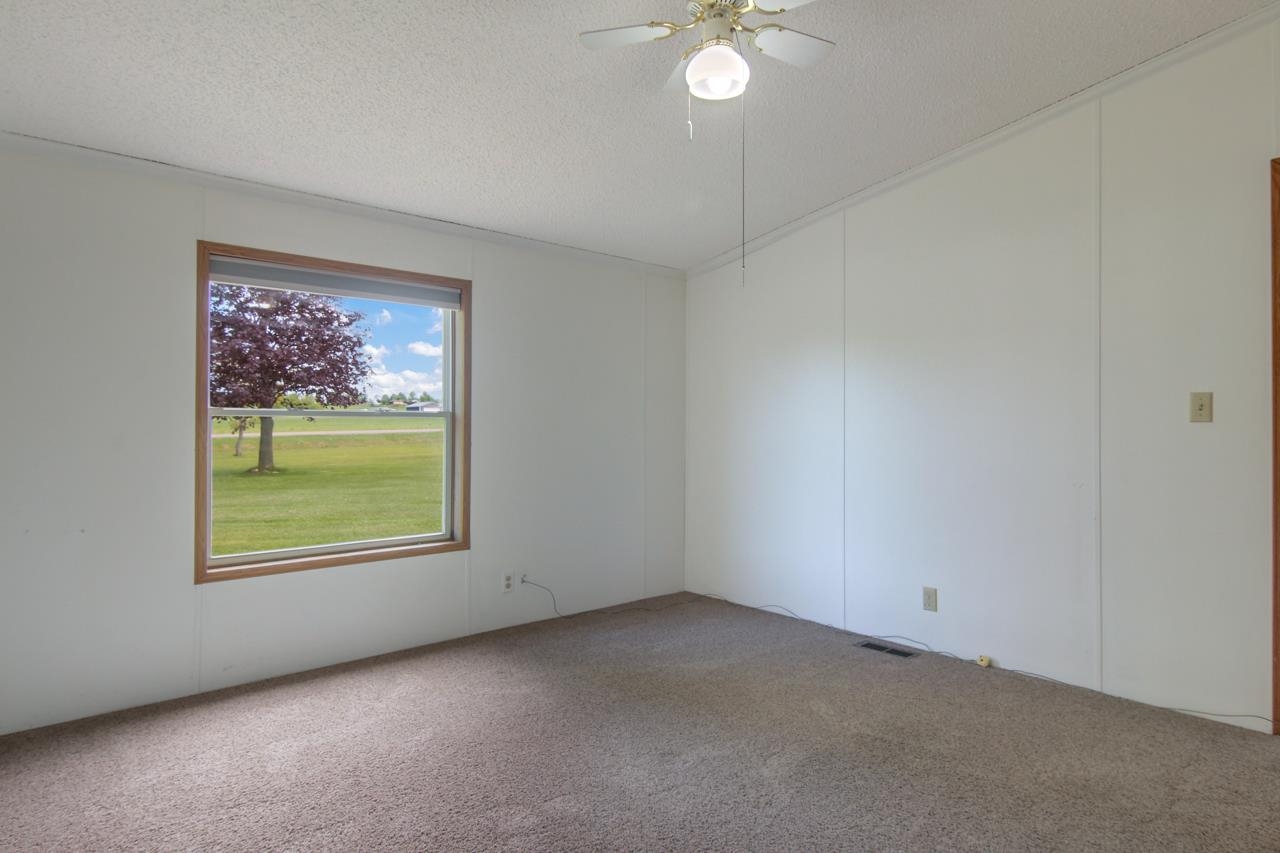 5446 Quarterline Road Kewadin, MI 49648 - Photo 9 of 31 1900009-8.JPG