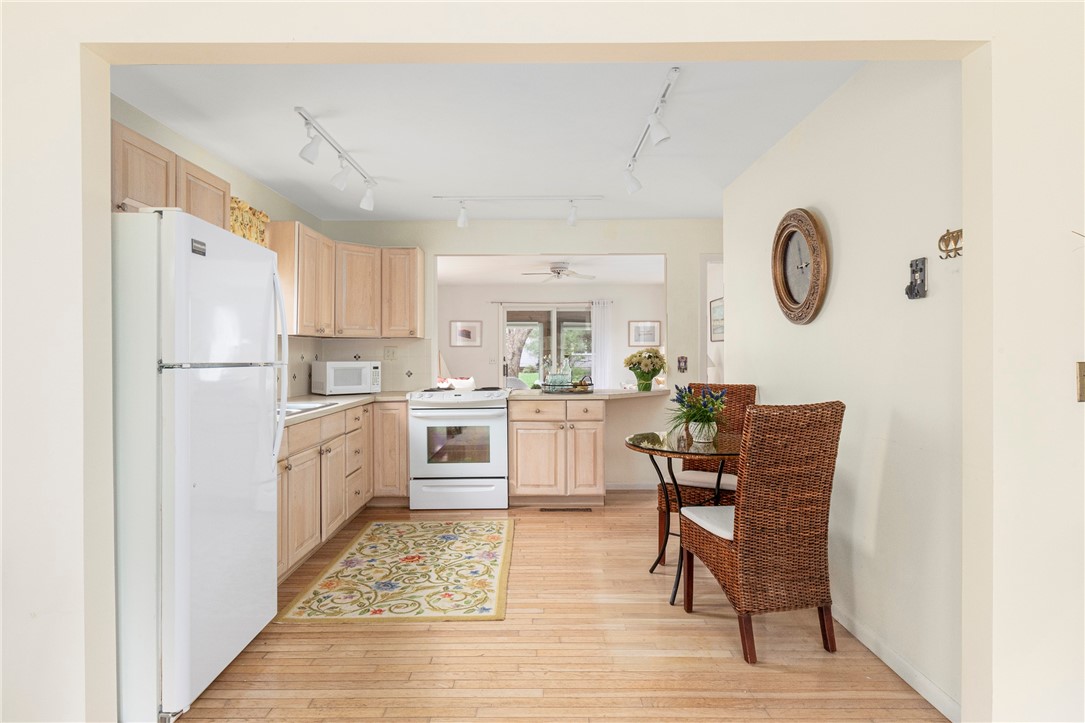 36 Beach Plum Road Narragansett, RI 02882 - Photo 18 of 44 Gallery Image 18