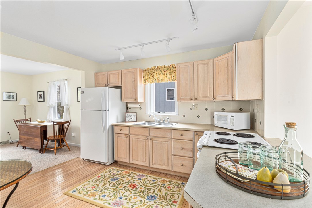 36 Beach Plum Road Narragansett, RI 02882 - Photo 21 of 44 Gallery Image 21
