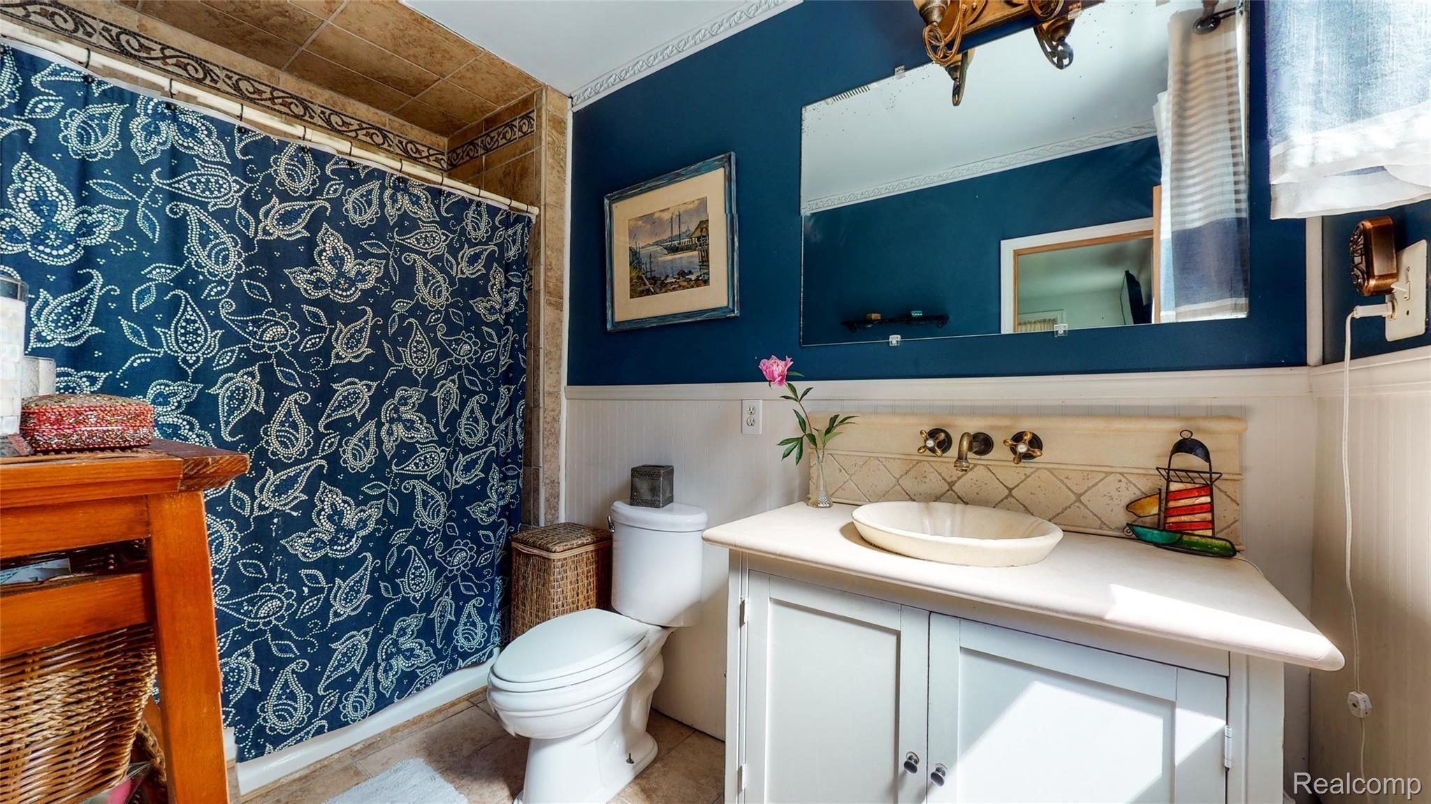 4000 Pointe Tremble Road Algonac, MI 48001 - Photo 21 of 54 Bathroom (2).jpg