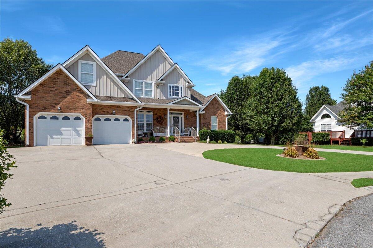 26 Ivory Way Ringgold, GA 30736 - Photo 3 of 47 Driveway
