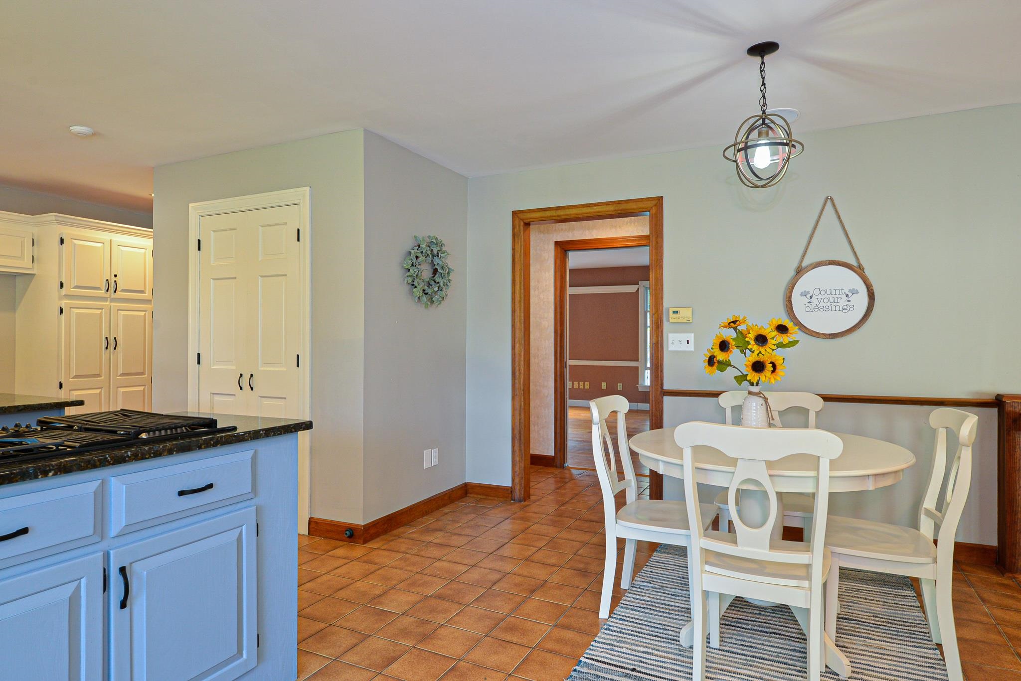 75 South Road North Hampton, NH 03862 - Photo 8 of 40