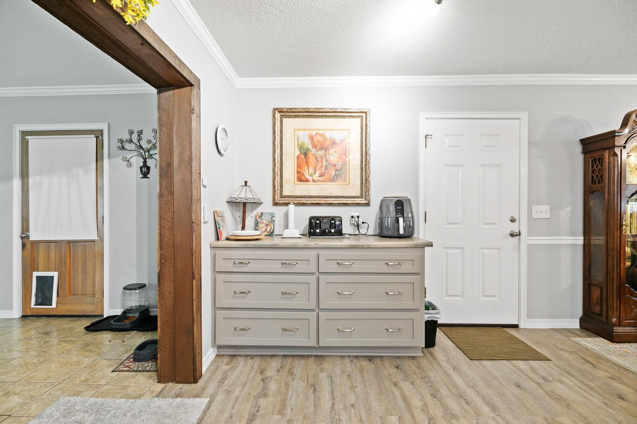 13017 5th Street Lillian, AL 36549 - Photo 15 of 58 Hallway
