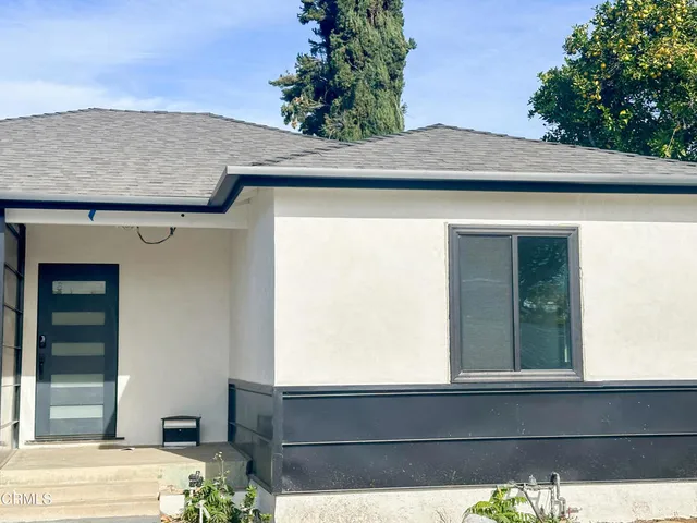 $3,995 | 18207 Acre Street, Northridge, CA 91325