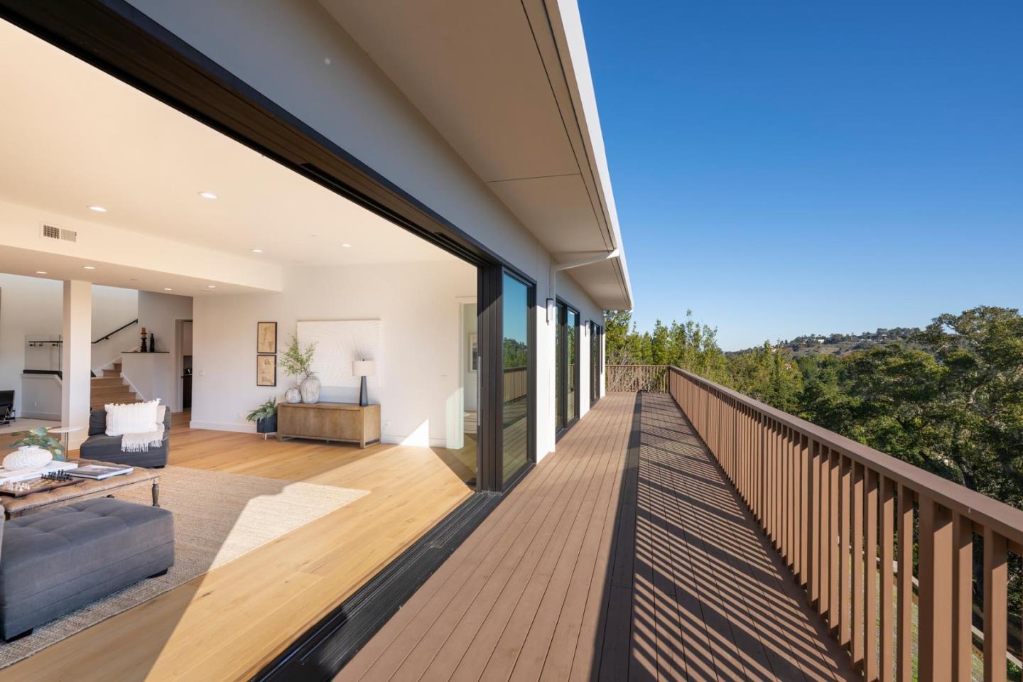 45 Calaveras Court Hillsborough, CA 94010 - Photo 23 of 35 Gallery Image 23