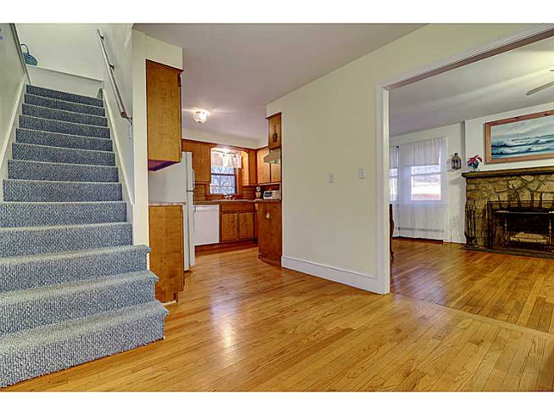 112 W Road Cumberland, RI 02864 - Photo 12 of 19 Entry.