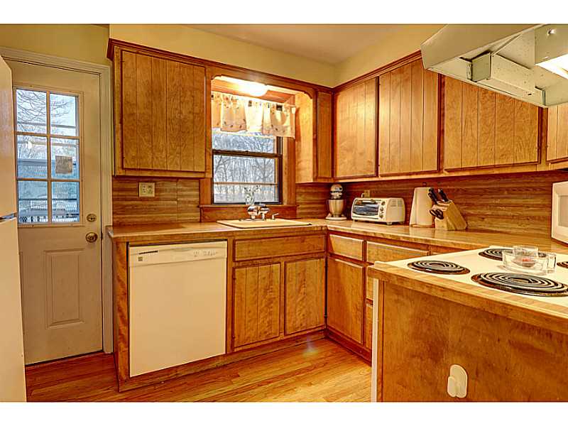 112 W Road Cumberland, RI 02864 - Photo 8 of 19 Kitchen.