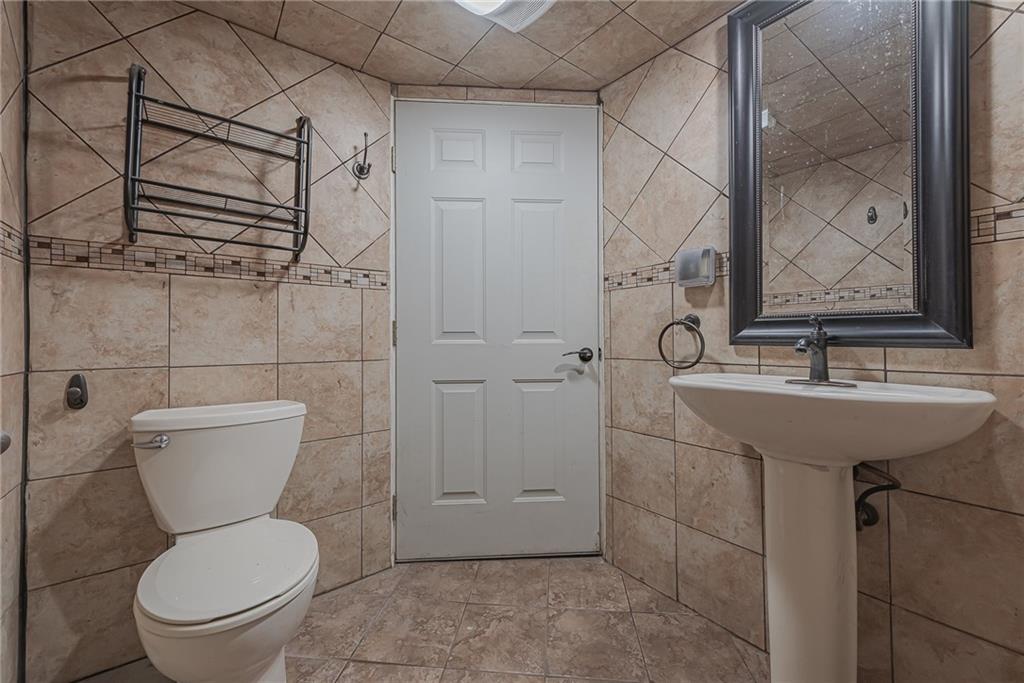2191 Robbins Station Road Irwin, PA 15642 - Photo 15 of 25 Gallery Image 15