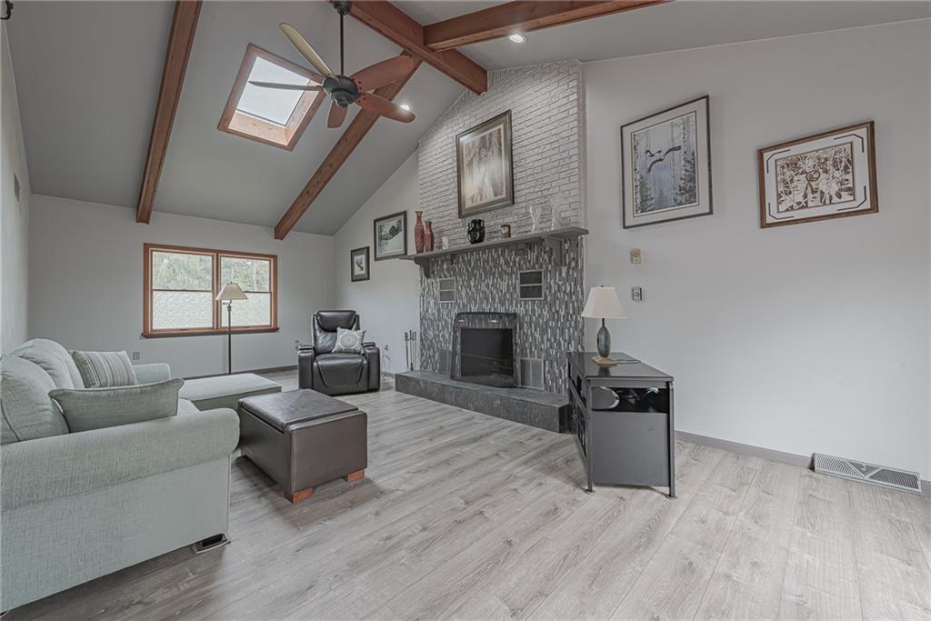 2191 Robbins Station Road Irwin, PA 15642 - Photo 9 of 25 Gallery Image 9