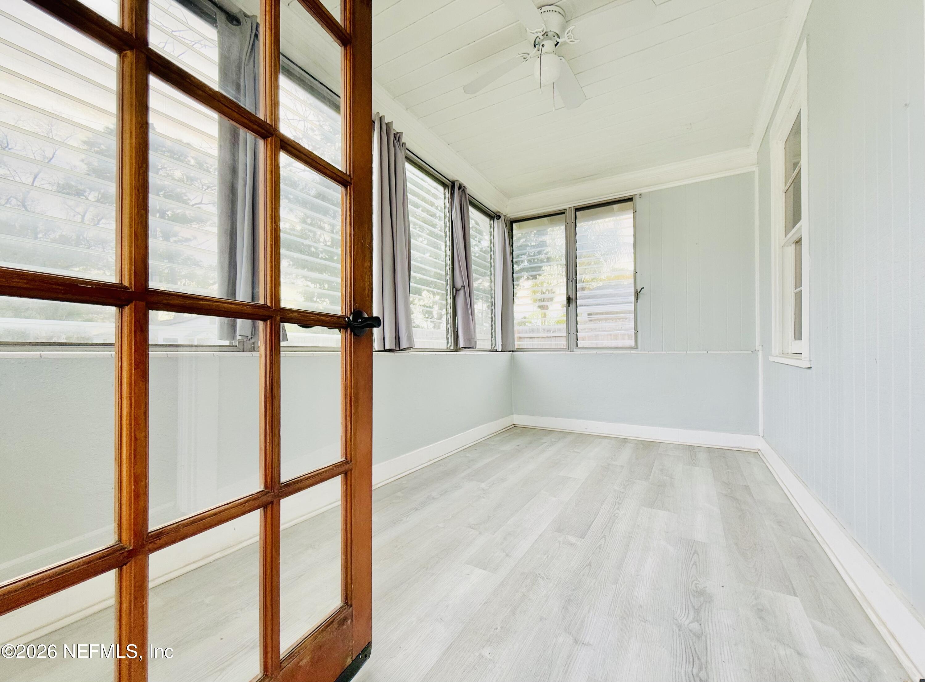 2043 Huntsford Road Jacksonville, FL 32207 - Photo 4 of 20 Sunroom