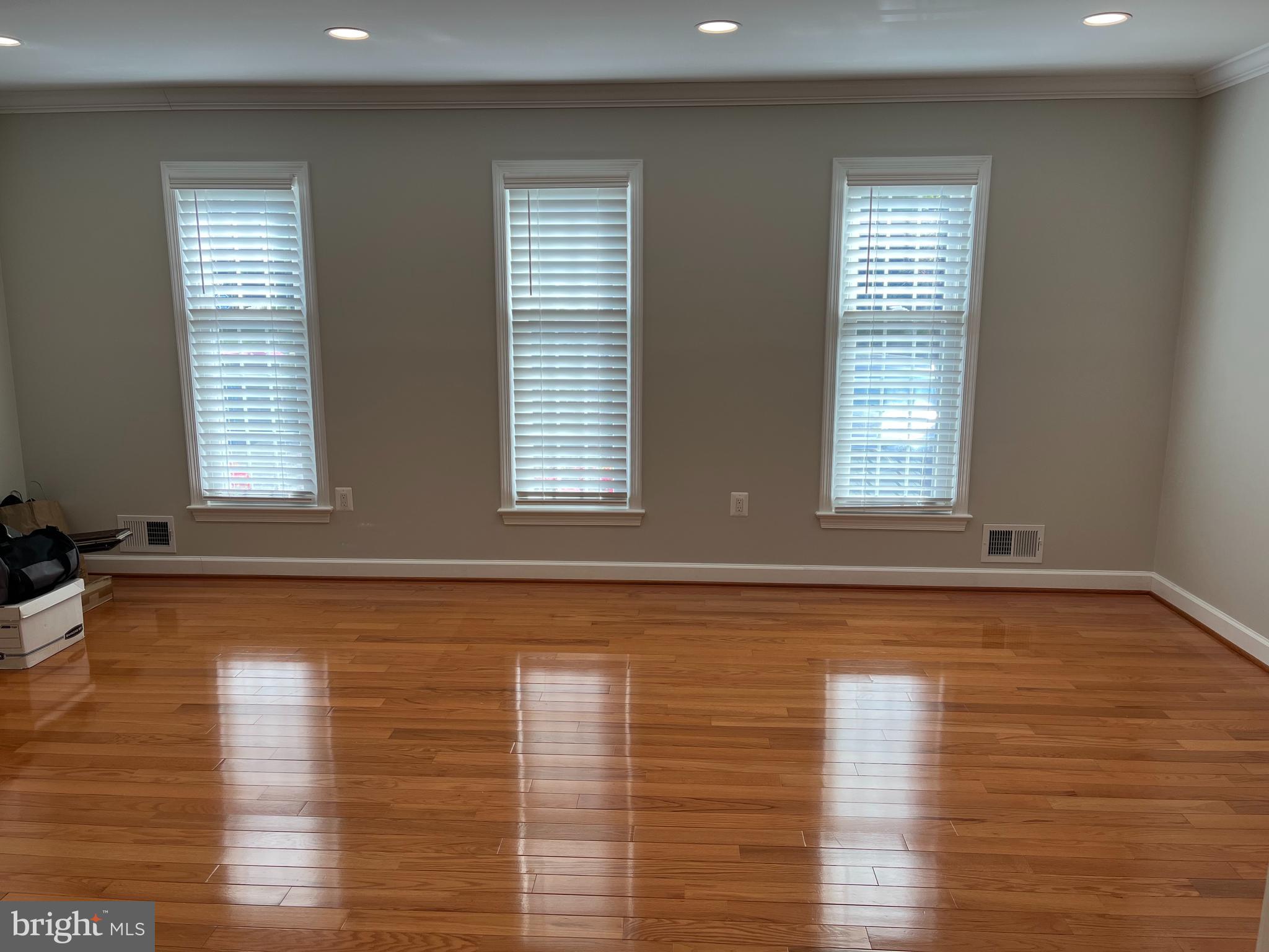 10216 Windsor View Drive Potomac, MD 20854 - Photo 13 of 43