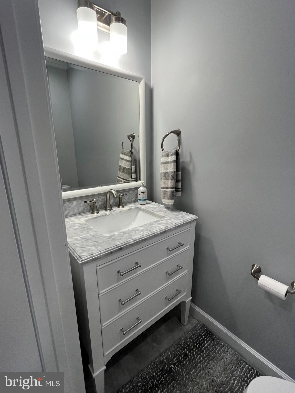 10216 Windsor View Drive Potomac, MD 20854 - Photo 15 of 43