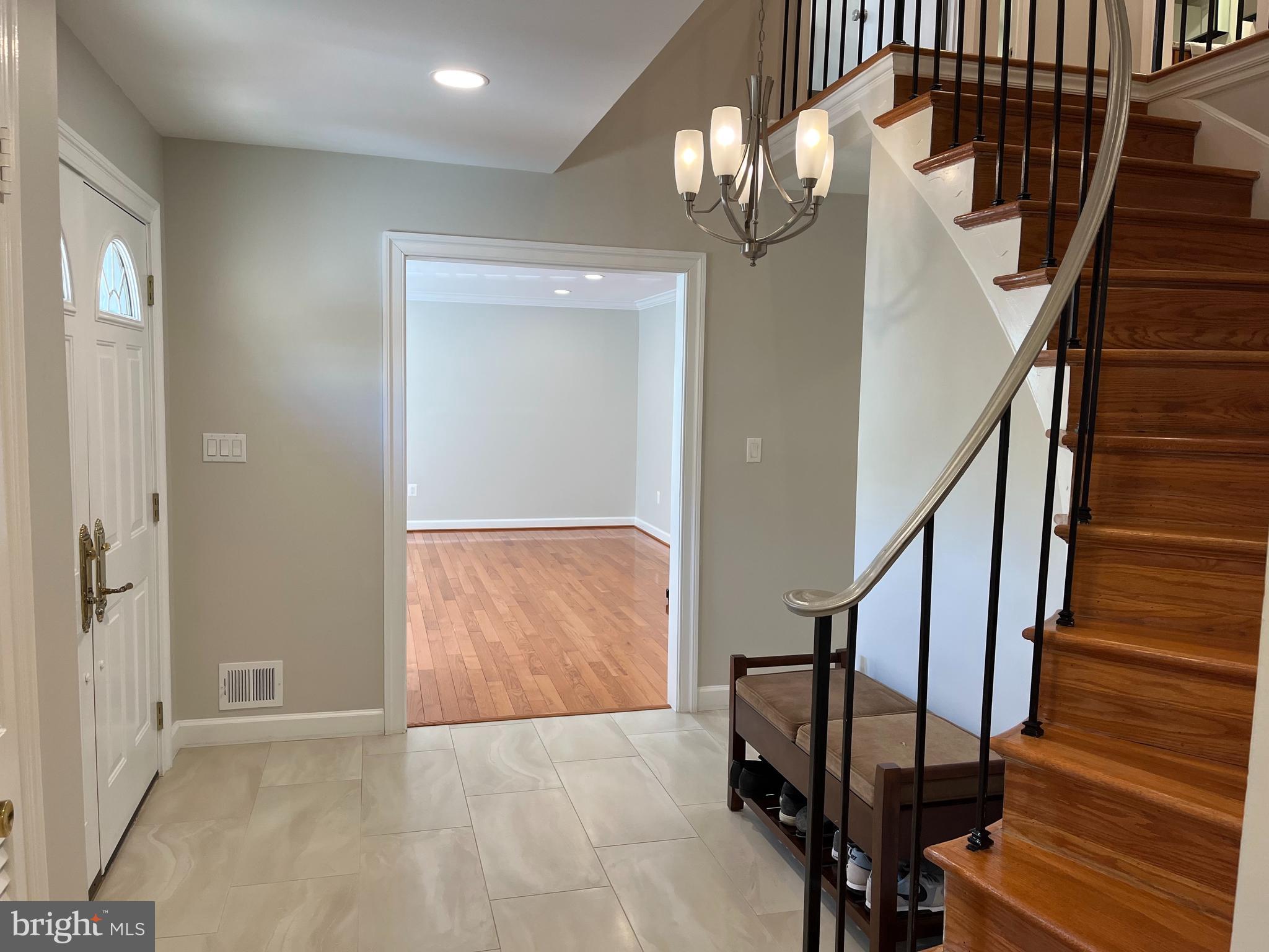 10216 Windsor View Drive Potomac, MD 20854 - Photo 2 of 43