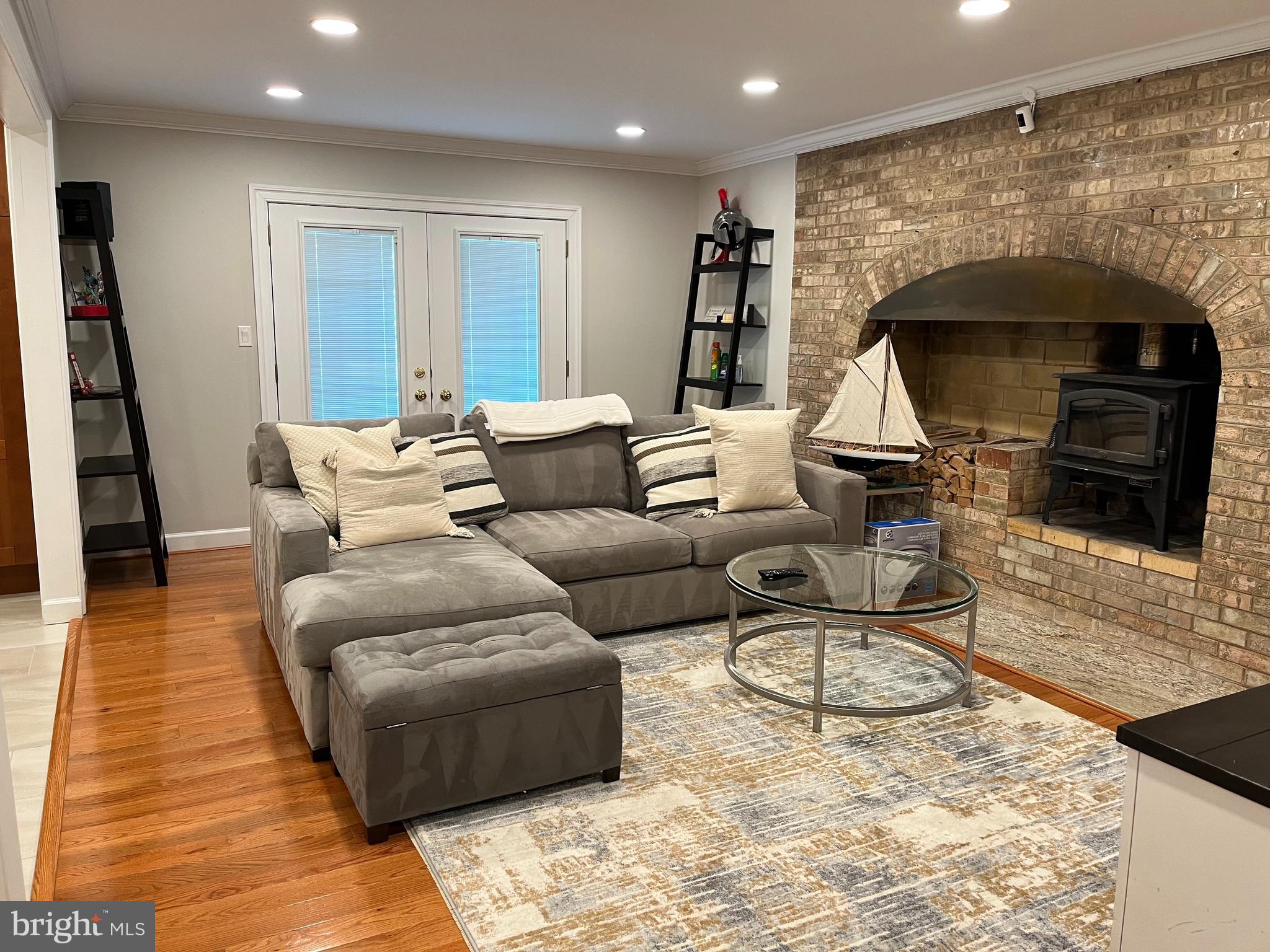 10216 Windsor View Drive Potomac, MD 20854 - Photo 6 of 43