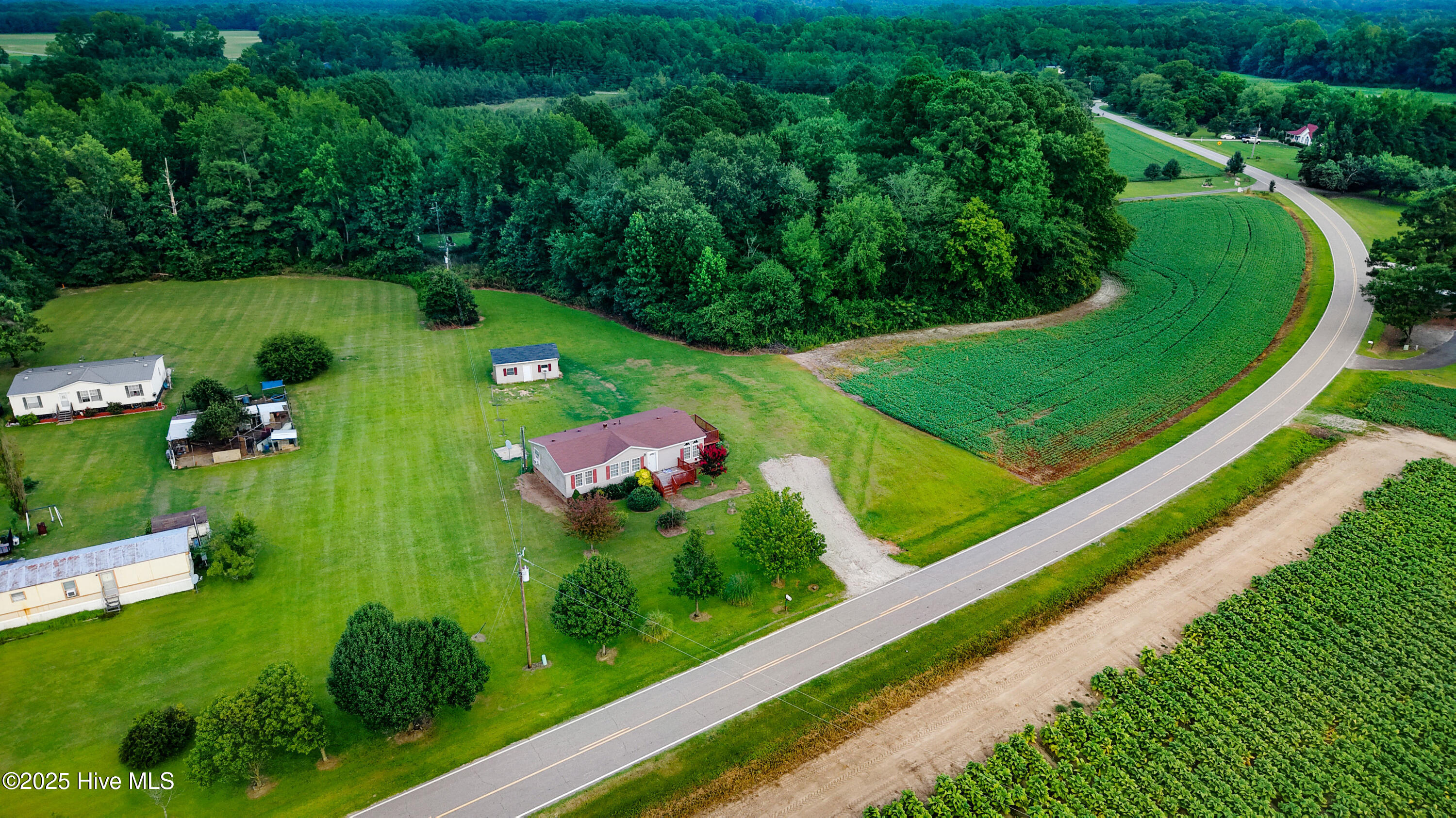 134 Starline Road Selma, NC 27576 - Photo 7 of 18 09-134 Starline Rd-9