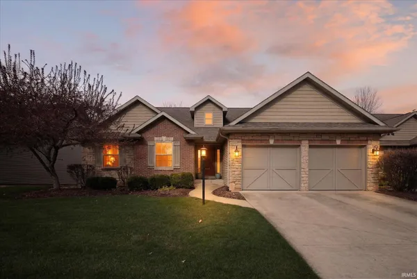 $725,000 | 53475 Hansel Lane, South Bend, IN 46637