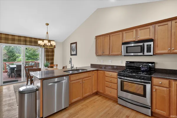 $675,000 | 53475 Hansel Lane, South Bend, IN 46637