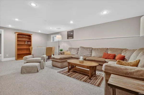 $675,000 | 53475 Hansel Lane, South Bend, IN 46637