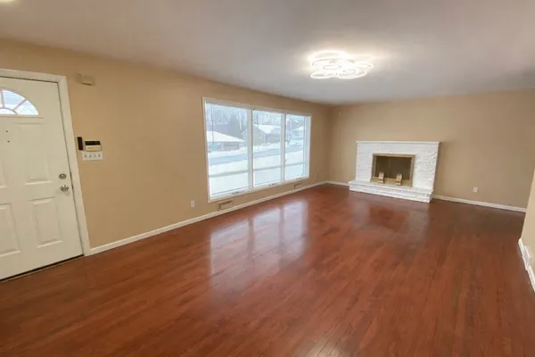 $340,000 | 6 Canterbury Drive, Endicott, NY 13760