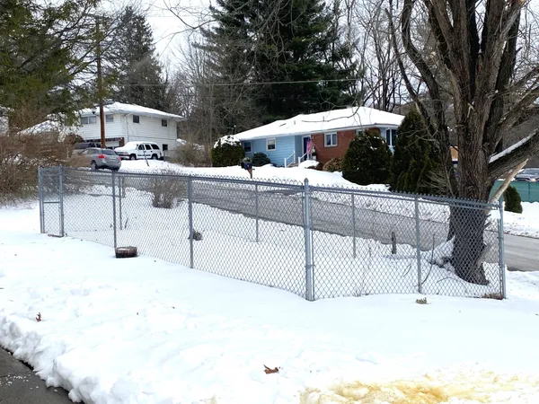 $340,000 | 6 Canterbury Drive, Endicott, NY 13760