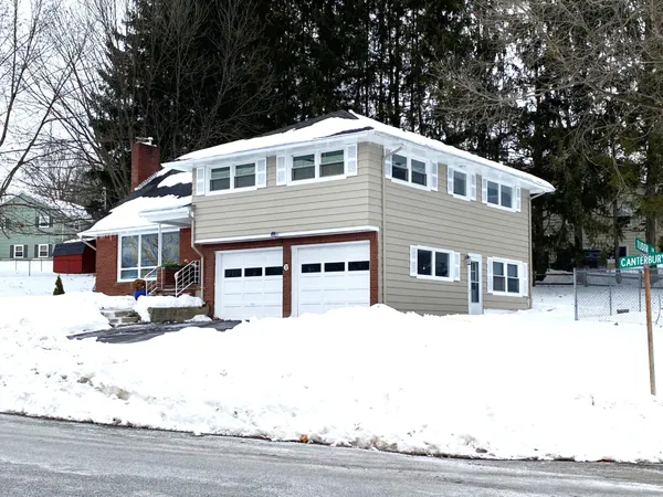 $340,000 | 6 Canterbury Drive, Endicott, NY 13760