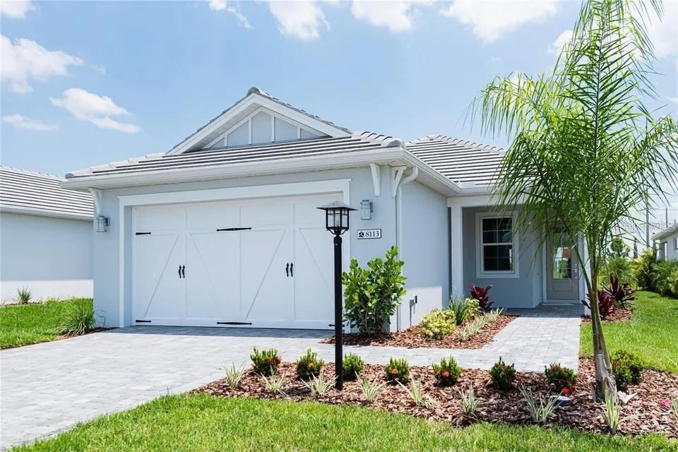 8113 Sternway Road Sarasota, FL 34240 - Photo 1 of 34 Gallery Image 1