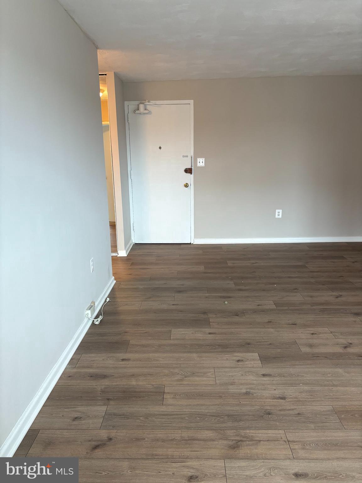 1200 South Arlington Ridge Road, Unit 605 Arlington, VA 22202 - Photo 11 of 23 Entry