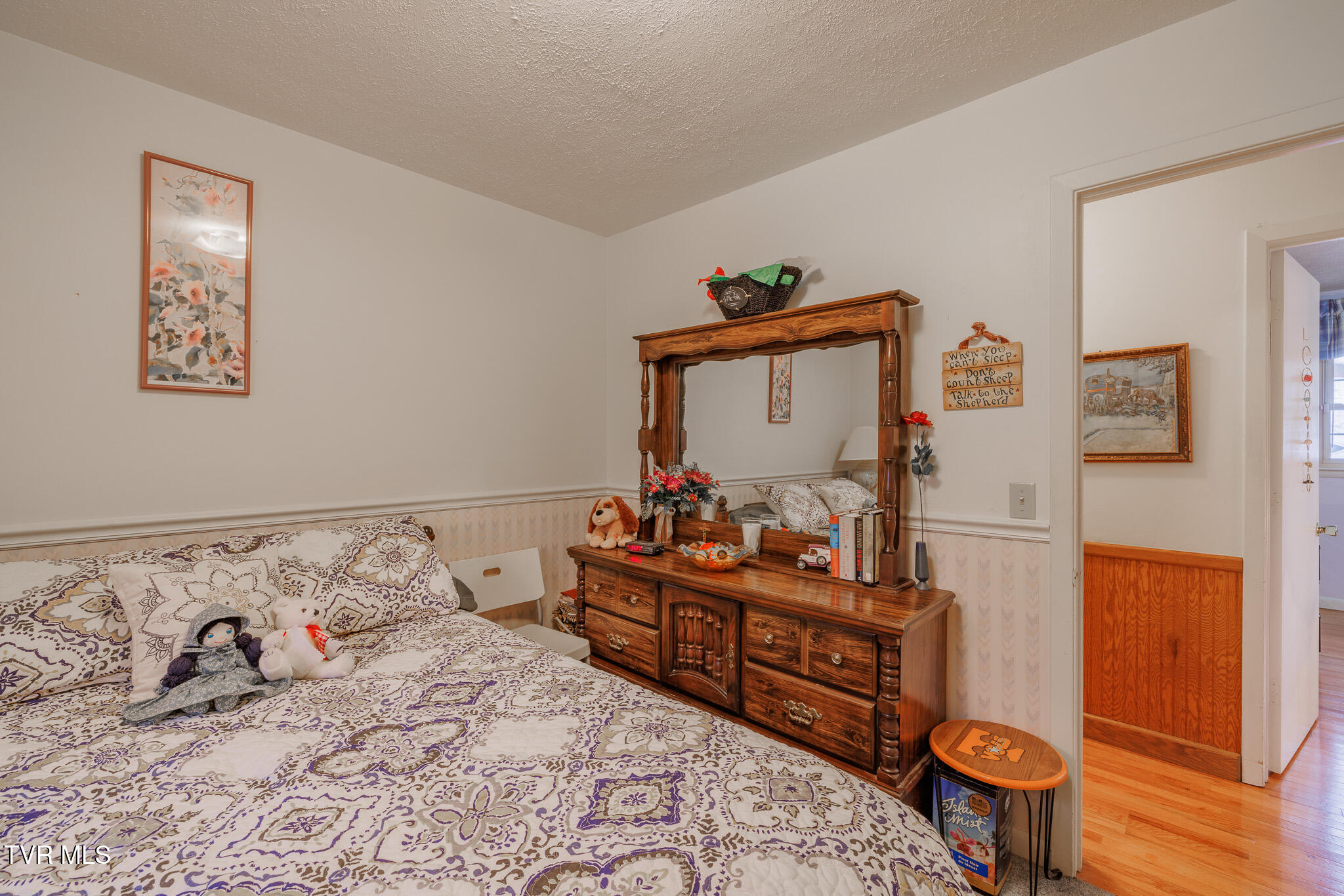104 Chappell Road Surgoinsville, TN 37873 - Photo 17 of 34 1R9A3483-HDR